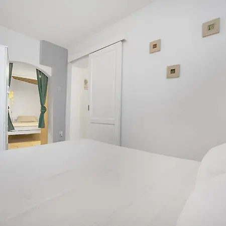 Апартаменты Valkane Private Garden Пула