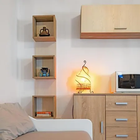 Lägenhet Valkane Private Garden Pula