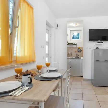 Апартаменты Valkane Private Garden