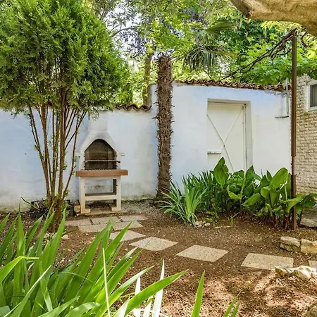 Valkane Private Garden Апартаменты