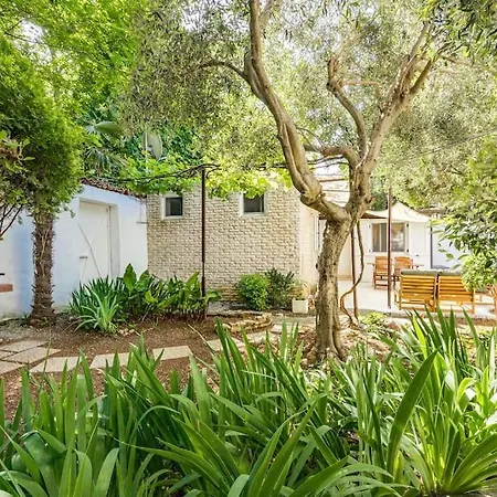 Valkane Private Garden