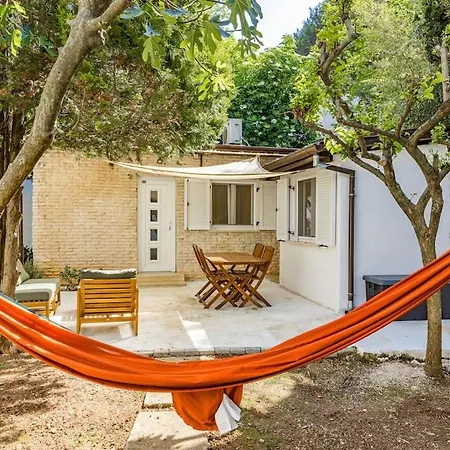 Valkane Private Garden *